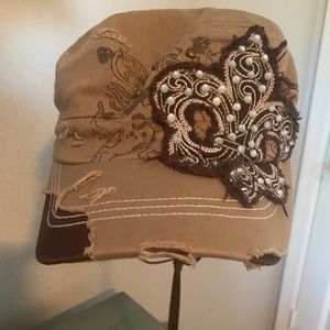 Leader original vintage women’s bling hat.